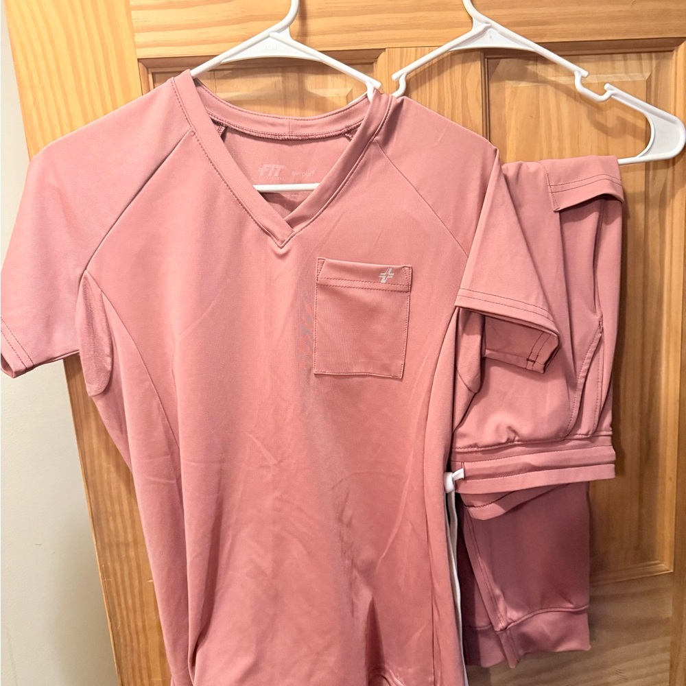 FITS scrubs: Mauve set top w joggers Dusty Rose V-Neck Scrub Top and Pants Set